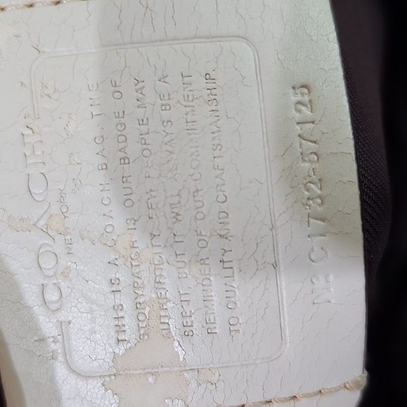 Coach Ivory Leather "Edie" - Picture 11 of 14